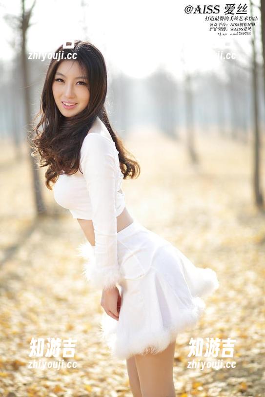 AISS爱丝(钻石版) - 工作日常翻篇：赵梦洁的写真让你在办公室找乐子！