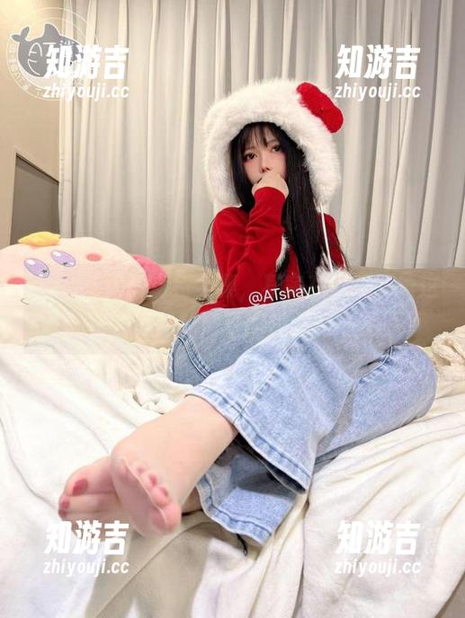 除了AT鲨的粉色全集，其实在等我领悟这颜色的奥秘就是看我明天的早餐。