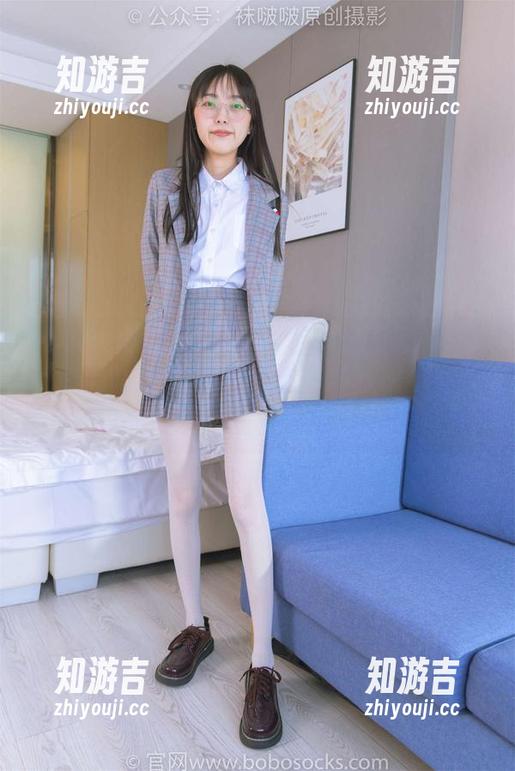 BoBoSocks袜啵啵 - 不喜欢高跟鞋的人可能会偏见，但芝士的美图真让人欲罢不能