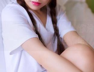 GIRLT果团网 – 黄歆苑在线：你没见过如此“传统”的棉袜合集吧。