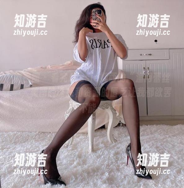 微密圈 - 看完Jessie婕西的“渔网蕾丝”，美图的诱惑和资源的匮乏让我都欲罢不能。