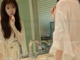 MFStar模范学院 – 蔡文钰Abby与她的美脚，写真仿佛在说“别怕，靠近点”