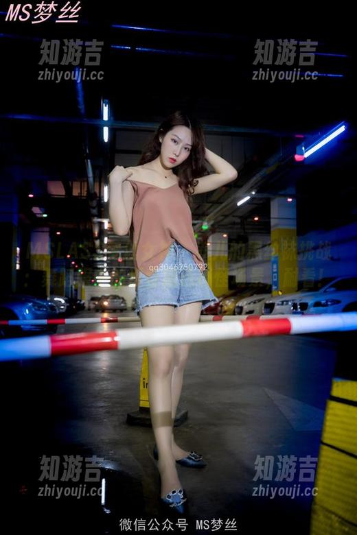 MSLASS梦丝女神 - 乔儿的黑丝袜挑战：舞蹈服中的那些精选搞怪场景，耐看！