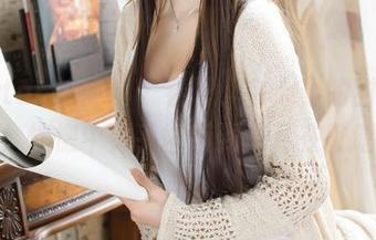 MiStar魅妍社 – 看吧，余心曼的甜心原图，恍惚中似乎能听到草莓在歌唱。
