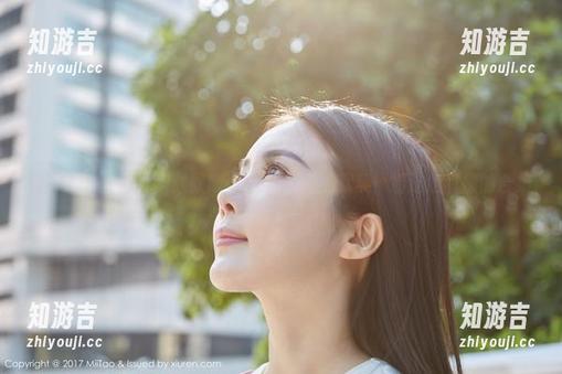 MiiTao蜜桃社 - 默默Momo与校园的默契：看这组疯癫的合集