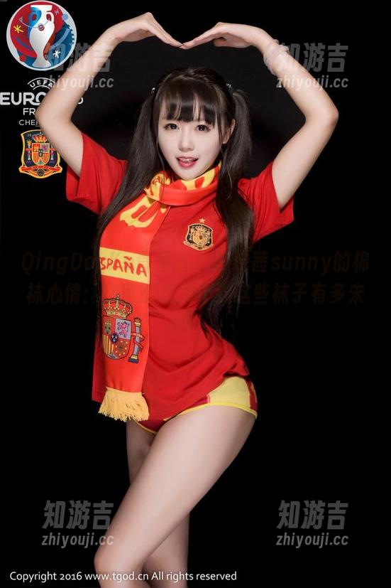 QingDouKe青豆客 - 莫晓茜sunny的棉袜心情：你可能想象不到这些袜子有多未来！