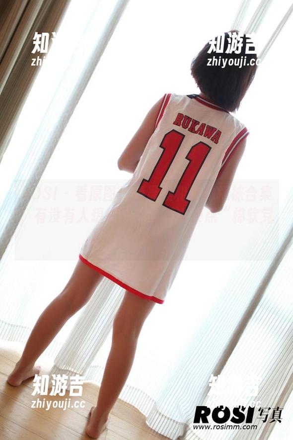 ROSI - 看原图！杨晨晨和她的棉袜合集，有没有人想给自己的脚也来点“棉软党的福利”？