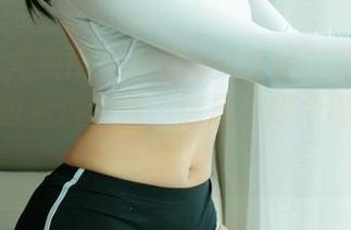 UGirls尤果网 – Miko马欣悦的眼镜原图全套，边看边感慨，这属于哪个时代的美啊？