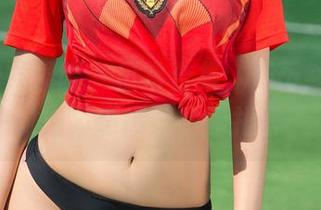 UGirls尤果网 – 日常合集，周予然的随意时刻，瞧瞧她的挣扎吧！