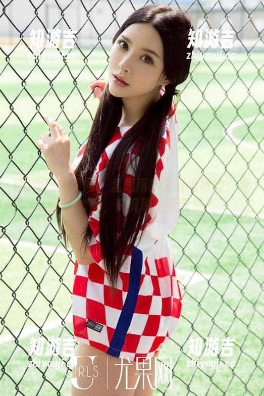 UGirls尤果网 - 孟思雨的浴缸大冒险：原图vs套图，究竟哪里更诱惑？