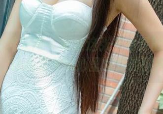 UGirls尤果网 – 拿走这张艾小青的纯白写真，让我温柔到心里发软的图片。