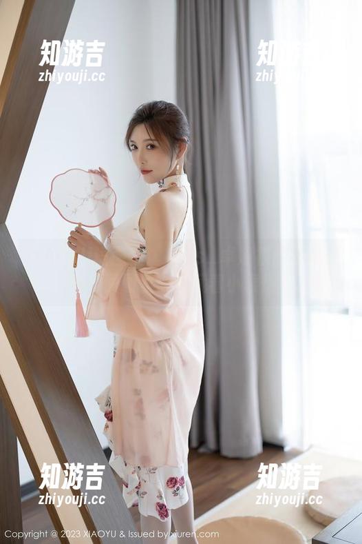 XIAOYU语画界 - Cris_卓娅祺的学妹在线：原图里偷偷藏着小表情？