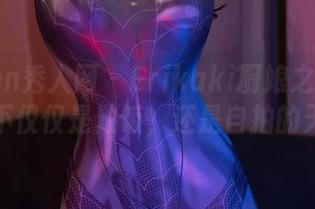 Xiuren秀人网 – Erikaki厨娘之图包：厨房不仅仅是做饭，还是自拍的天堂！
