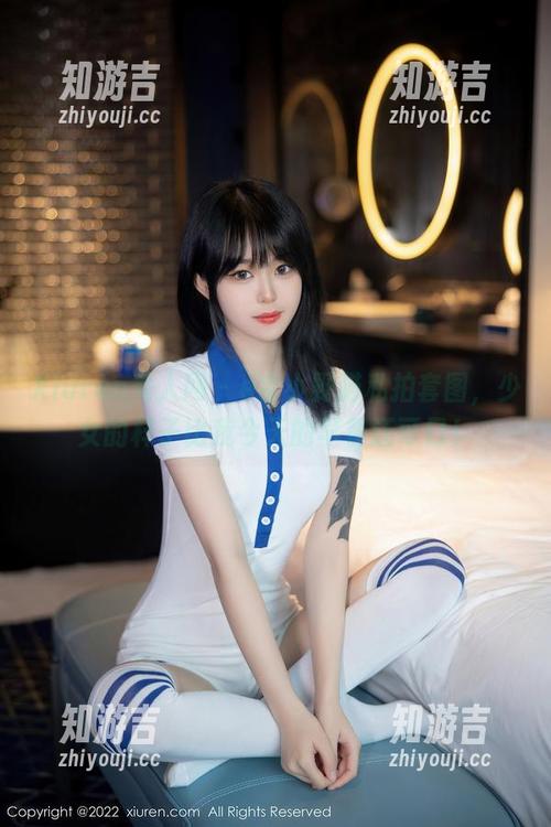Xiuren秀人网 - e宝小野猫私拍套图，少女的样子比我今天的早餐还可口！