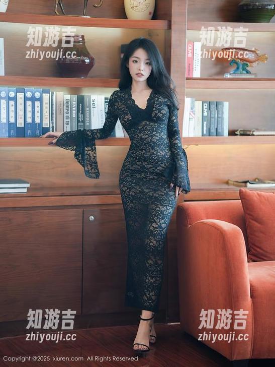 Xiuren秀人网 - 小海臀Rena传授修女诀窍：看这些图片，下载技巧一网打尽！