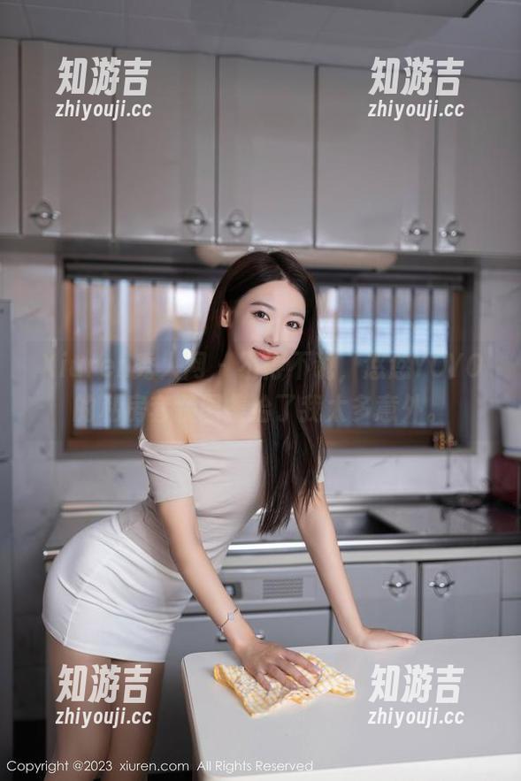 Xiuren秀人网 - 不得不说，悠悠YOYO的私房套装图集给了我太多意外。