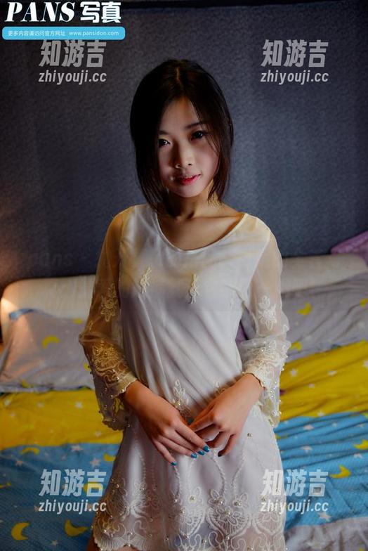 pans - 抛开复杂的搭配，微妮的全套写真：最爱的短裤就让它字面一把吧！