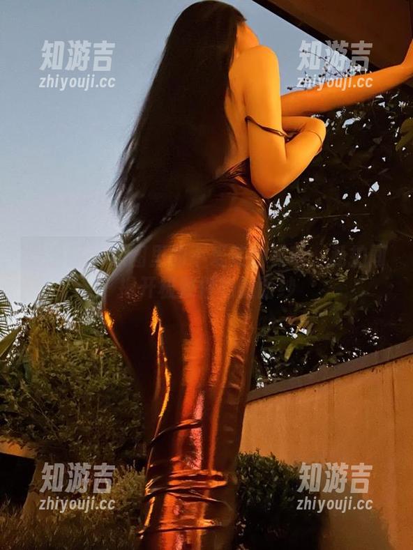 微密圈 - 原图里的不爱笑的赛琳：私拍间揭开极致性感的面纱