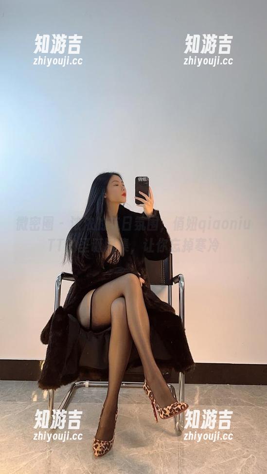 俏妞qiaoniuTT 微密圈 - 浓浓的节日氛围,俏妞qiaoniuTT的圣诞图集,让你忘掉寒冷