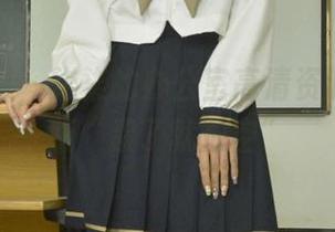 初夏女神 – 柒柒的办公室高清资源，真实版“累了就放空”