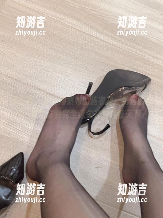 微密圈 - 探险周妍希的连衣裙，精选的套图，你也许会完全迷失在这片蓝天下～