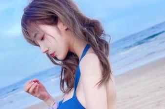 暗夜猫女，啾小妍的美图，首先得先问，这衣服真得有那么多设计吗？