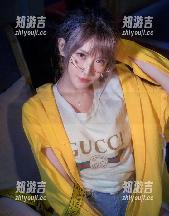 不同于传统的办公室，在下萝莉控ii的资源让人忍不住多看几眼！
