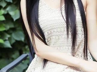 头条女神 – 真假秘书？语溪写真集的趣味很难捉摸。