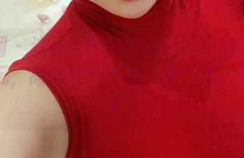 微密圈 – 这种红黑搭配我爱了！奶宝妹纸真会玩，高清细节不负众望，来，分享一下～