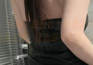 微密圈 – 天呐，原图也太好看了吧！奶雯的双马尾在线，让我意外到舌头打结。