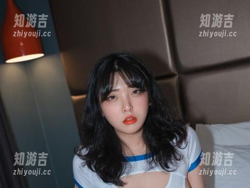 宋哈娜的灰色密图：原图里的庆祝小舞会