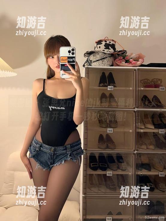 微密圈 - 张思允nice的jk制服福利，让人想打开手机一秒秒地截图！