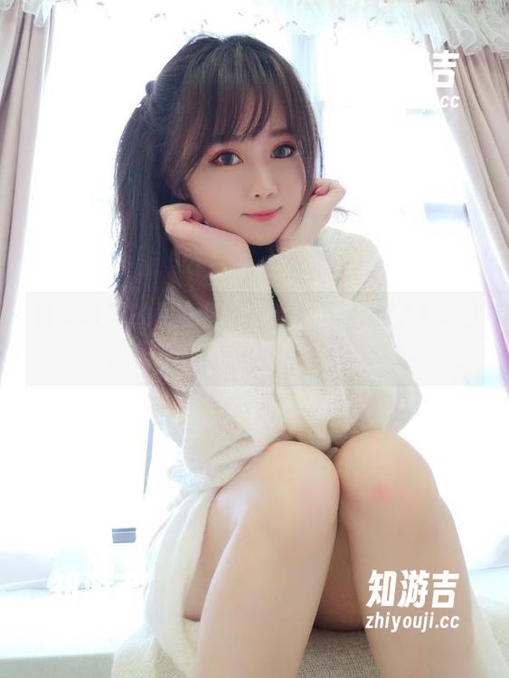 是依酱呀的最新图集：看她如何在23年里借着十二月的诱惑疯狂反弹