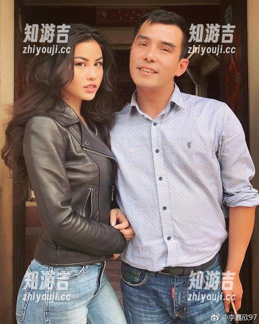 微密圈 - 当李嘉欣97遇上无聊办公室，结果竟是个免费的图包大派送！