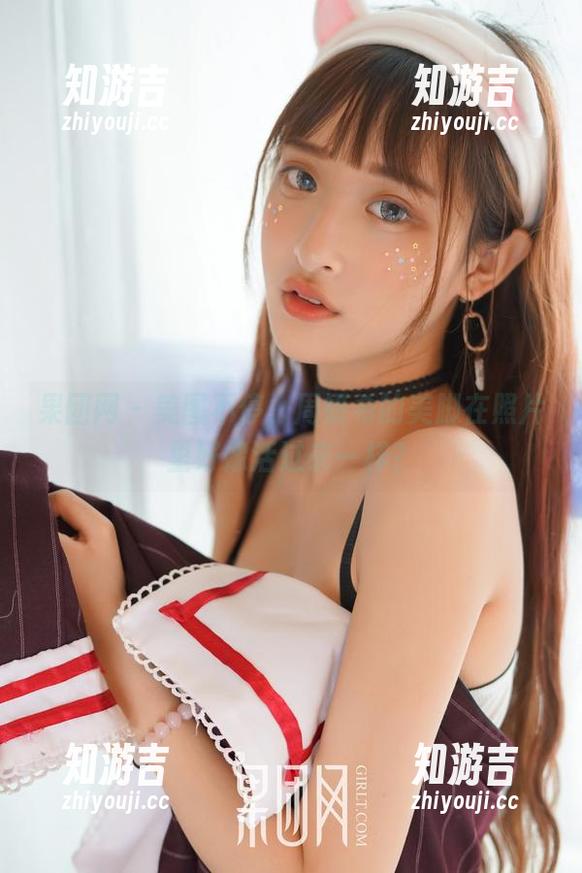 果团网 - 美图不停，周妍希的美脚在照片里好像活过来一样？