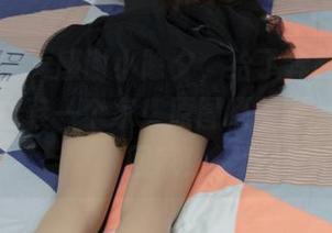 梦丝女神 – 感谢小除夕，给了奔跑在废墟中的小白鞋一个家！原图晒一晒，图包带回家！
