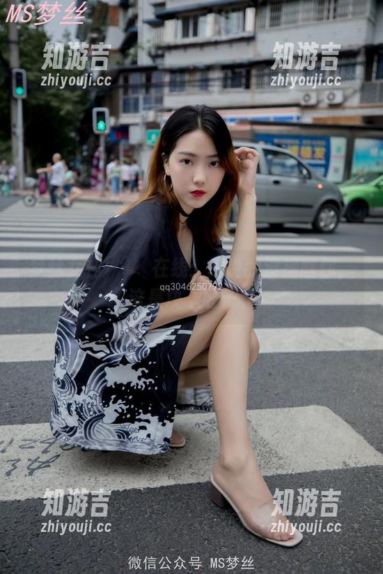梦丝女神 - 玥玥在线：别说我没提醒你，这是块“胚子”