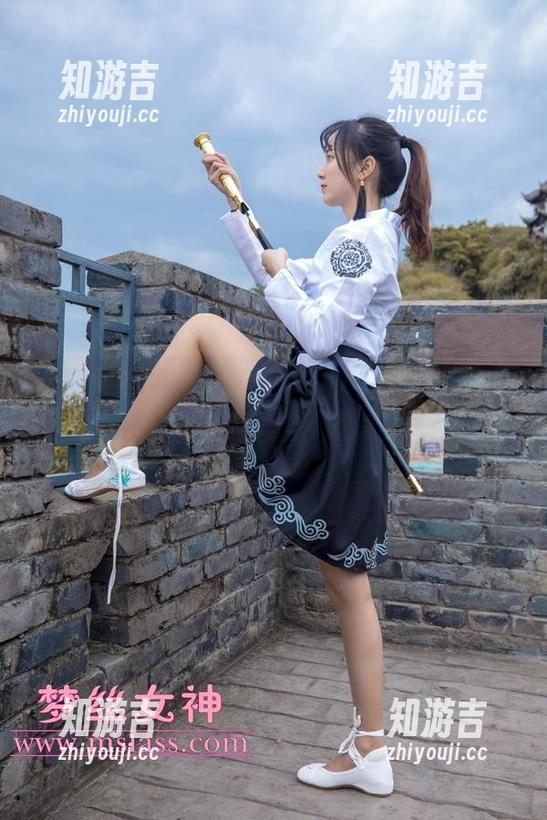 梦丝女神 - 璇璇的天台少女，完全免费，下载得手就走，嘿嘿。