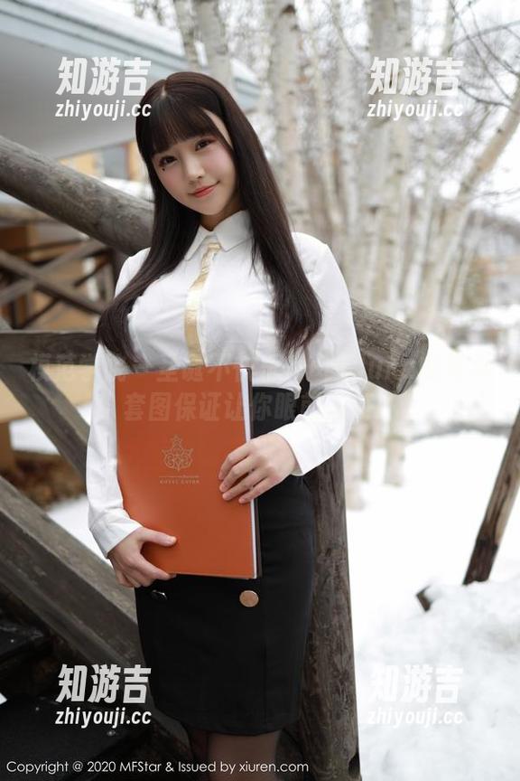 模范学院 - 圣诞不快乐？卤蛋luna的写真套图保证让你眼前一亮！