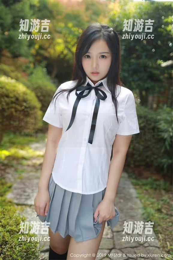 模范学院 - 蒋小静Jessica在“甜心”里又出新招，高清原图让你想多看几眼