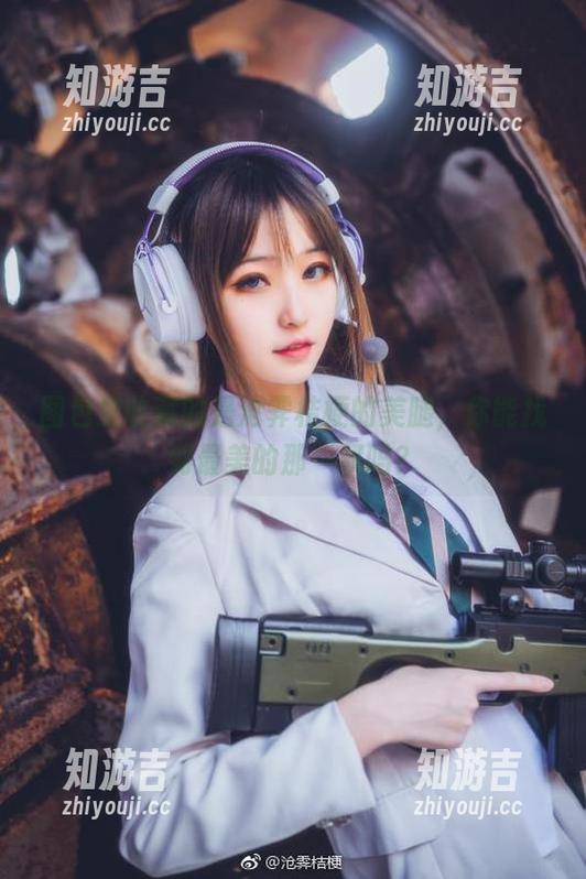 图包里收藏的是沧霁桔梗的美腿，你能找到最美的那一双吗？