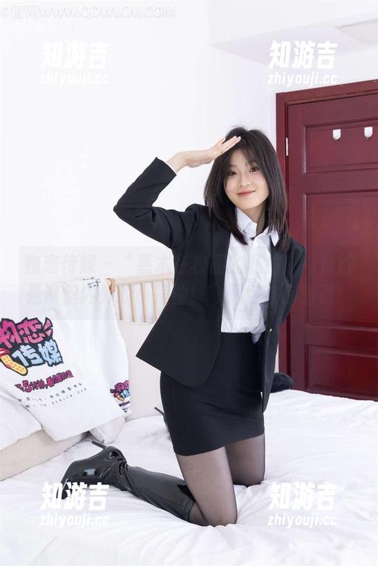 物恋传媒 - “嘉木在校园的私拍：每张都是课堂内外的小插曲！”图包带你重温！