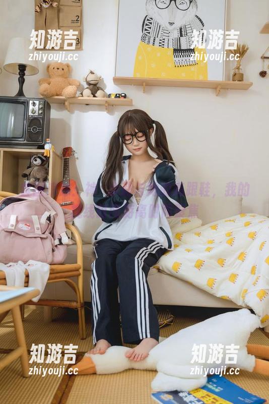 神沢永莉 套图追踪:神沢永莉与她的高跟鞋,我的视线时而游离时而聚焦