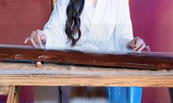 秀人网 – HeyuZhang全套制服写真：你永远无法想象在办公室外会有多…开心