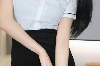 秀人网 – Mila嘟嘟在家研究最新蕾丝资源，顺便与衣橱对谈，趣味无穷！