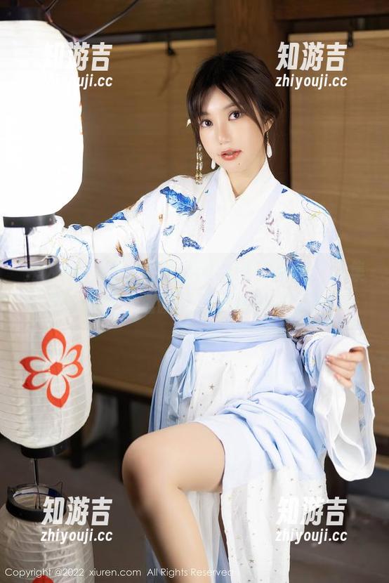 秀人网 - 翻到安然Maleah的私房，合集里的少女，细腻得让思绪随之飘动。