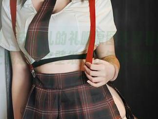 秀人网 – 安然儿的礼服原图弥漫着吸引力，竟让我想把这壁纸印在每本书的封面上！