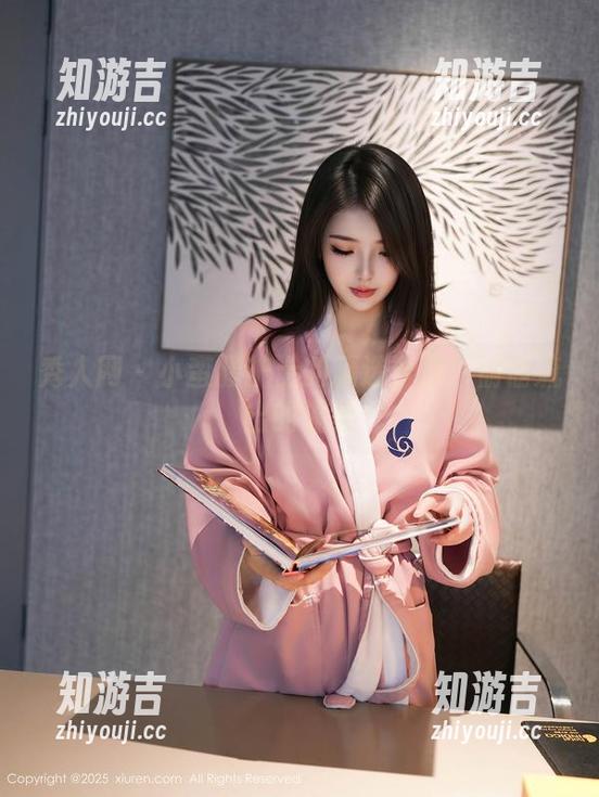 秀人网 - 小蛮腰护士的精选合集：偷偷流出的温柔