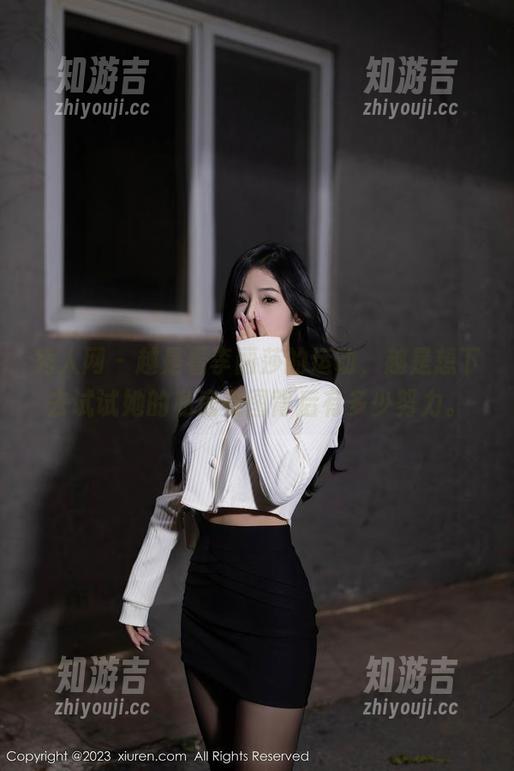 秀人网 - 越是看李丽莎的运动，越是想下去试试她的私房美图背后有多少努力。