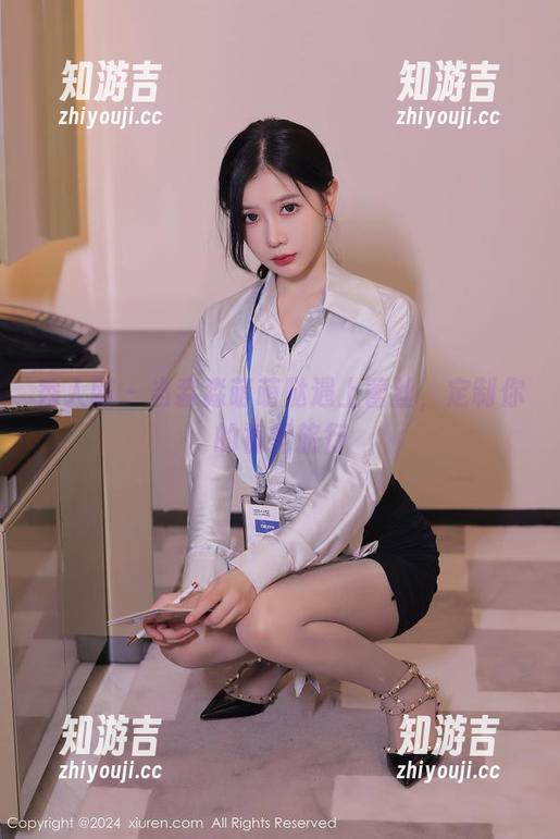 秀人网 - 当淼淼萌萌哒遇上蕾丝，定制你的视觉旅行